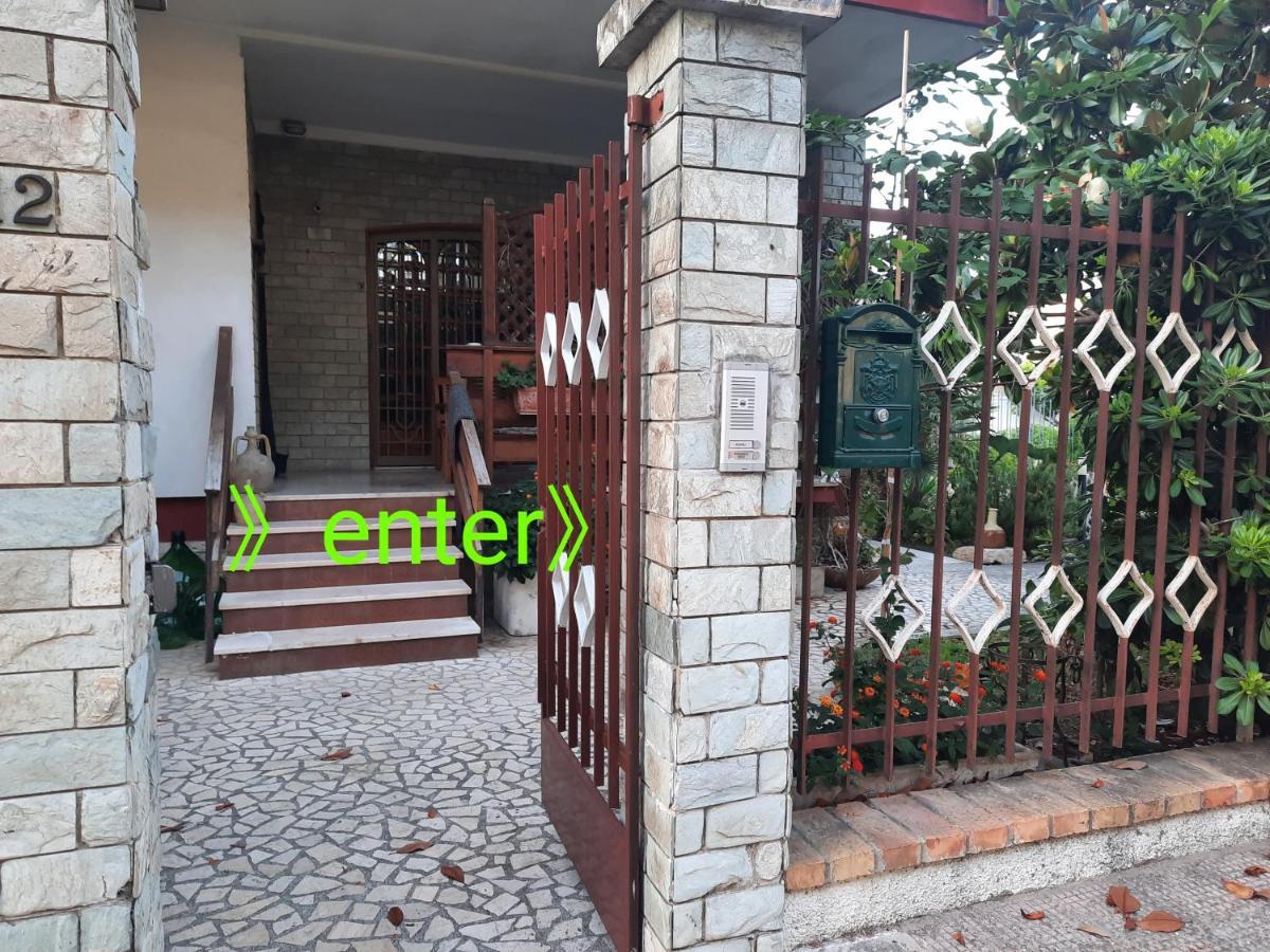 Residenza Nisio Villa Бари Екстериор снимка